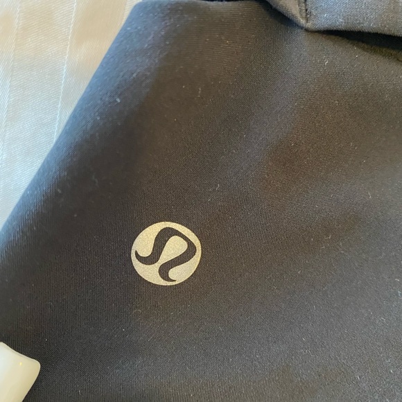 Lululemon Speed Up Shorts 4” - Picture 4 of 4